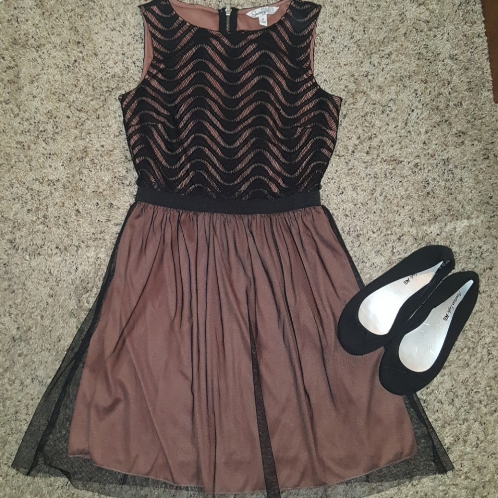 Juniors dress